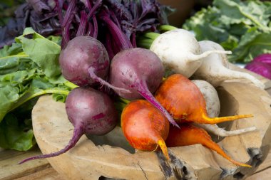 Bir sürü renkli pancar