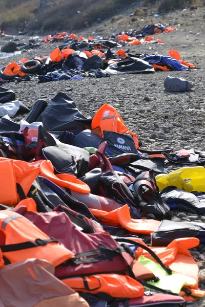 Lifejackets, anillos de goma y piezas del bote bote de goma le — Foto de Stock