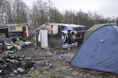 Dunkerque 'deki Grande-Synthe mülteci kampı.