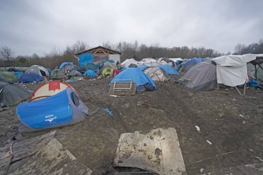 Dunkerque 'deki Grande-Synthe mülteci kampı.