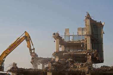 Hollanda, Zaandam 'daki binaları yıkıyorlar.