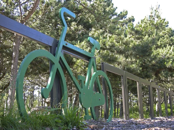 Green Bicycle Fence Woods — Stock Photo, Image