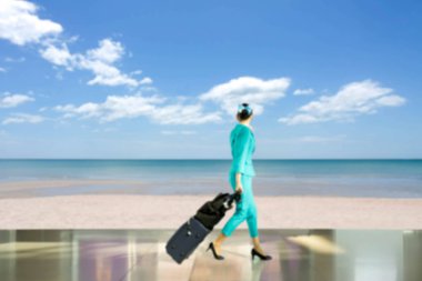 Bulanık kavramı seyahat tatil kadın uçuş görevlisi w yürüyüş