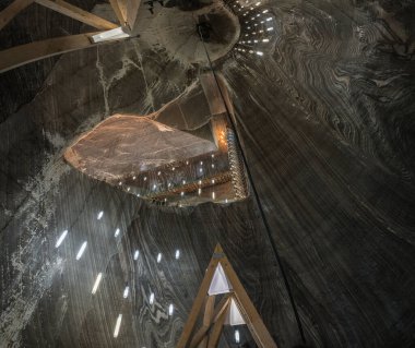 Salina Turda 'daki Terezia madeni Romanya' nın Cluj ilinin ikinci büyük kenti Turda 'nın Durgau-Valea Sarata bölgesinde yer alan bir tuz madenidir.