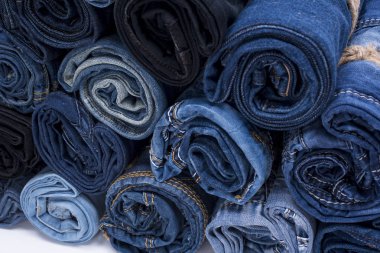 Kot yığın izole arka plan üzerinde rulo. 