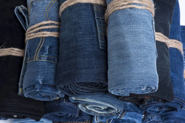 Kot yığın izole arka plan üzerinde rulo. 