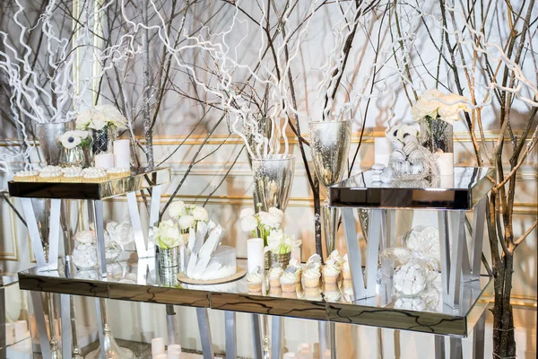 Şeker bar dekor. Kek, kurabiye, çiçekler lolipop