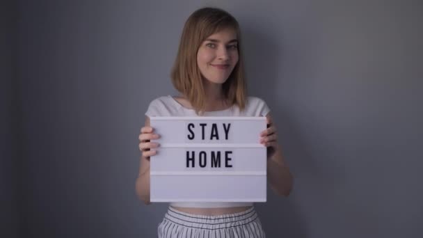 Caucasian Woman Motivating Stay Home Covid Corona Virus Pandemic — Stock Video