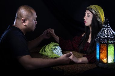 Psişik Seance veya ruh orta