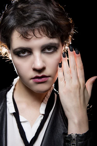 Zwarte nagels op gotische Model — Stockfoto