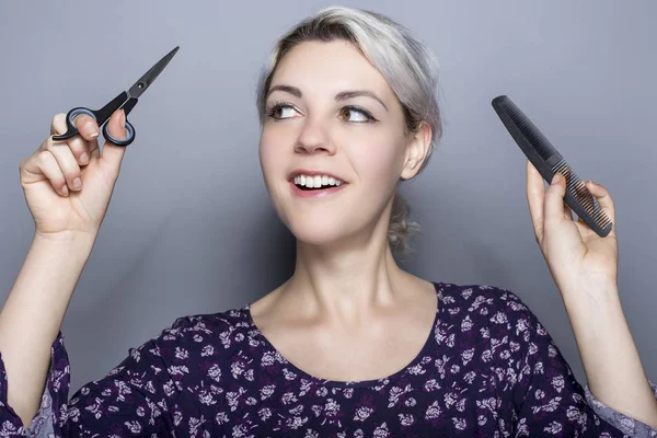 Beautician or a Hair Dresser with Scissors and Comb — Stock Photo, Image