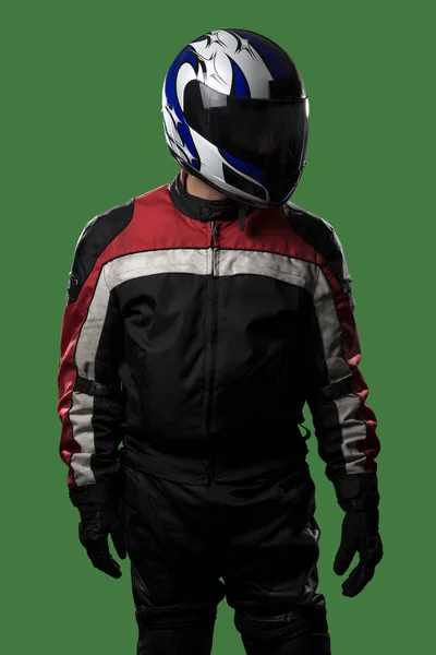 Motorista de carro de corrida ou motociclista em uma tela verde — Fotografia de Stock