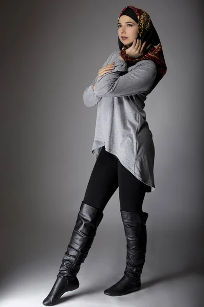 Weibliche Modellierung Hidschab-Mode — Stockfoto