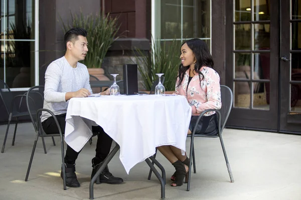 Asian Male Outdoor Date Black Female Sitting Street Cafe Coffee — Stock Photo, Image