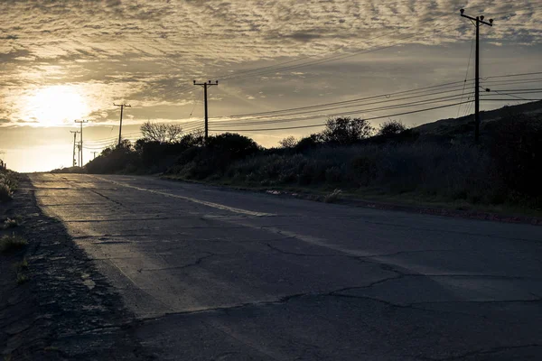 Vista Pôr Sol Sobre Asfalto Uma Estrada Vazia Pista Corrida — Fotografia de Stock