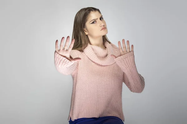 Close Portrait Young Caucasian Woman Wearing Pink Sweater Grey Background — Stock Photo, Image