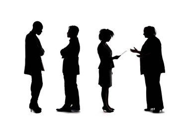 Bir şirket ya da ağ oluşturma etkinliğini tasvir eden bir grup işçinin siluetleri. İş adamları ve iş kadınları tanınmazlar ve tanınmazlar ve bir ofis ya da personeli temsil ederler..