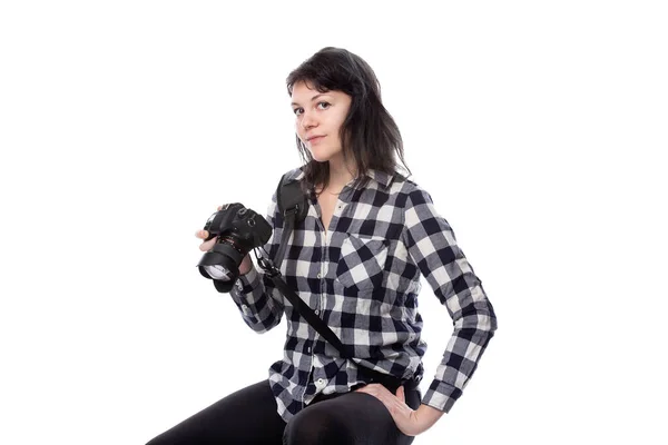 Jonge Vrouwelijke Kunststudent Die Een Dslr Camera Vasthoudt Studeert Professioneel — Stockfoto