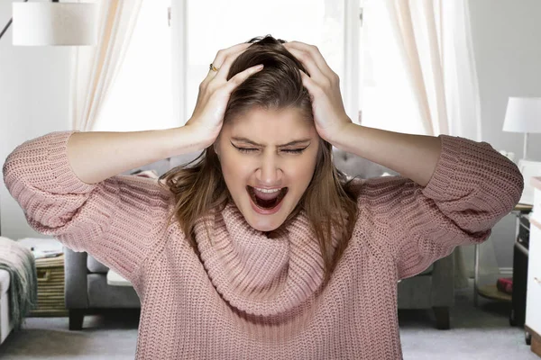 Woman Getting Impatient Angry Having Stay Home Pandemic Lock Quarantine — Stock Photo, Image
