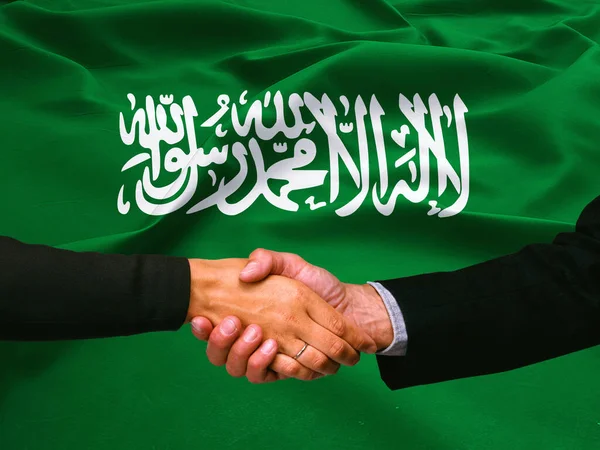 Biznes Uścisk Dłoni Tle Flagi Arabii Saudyjskiej — Zdjęcie stockowe