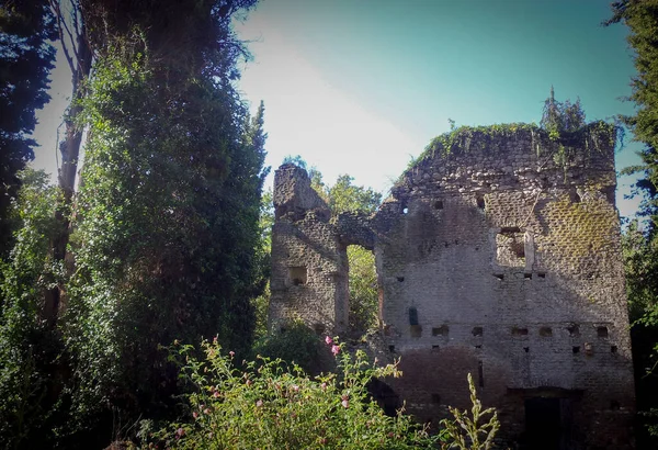 Piękna Ruina Giardini Ninfa Włochy — Zdjęcie stockowe