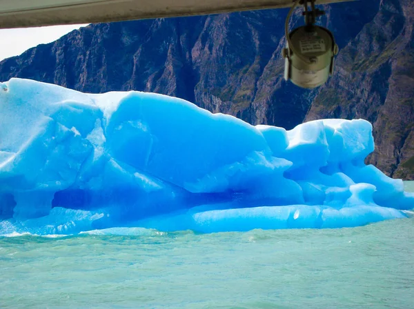 Lampe Und Eisberg Patagonia Argentina — Stockfoto