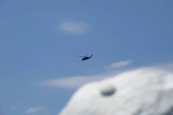 Manhattan Nowy Jork Sierpnia 2019 Redakcja Zdjęcia Helikoptera Policyjnego Lecącego — Zdjęcie stockowe