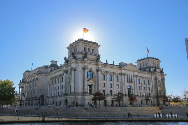 Reichstagsgebäude bei Sonnenuntergang berlin deutschland — Stockfoto