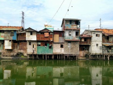 Roxy, Jakarta, Endonezya - 6 Nisan 2020: gecekondu mahallesi