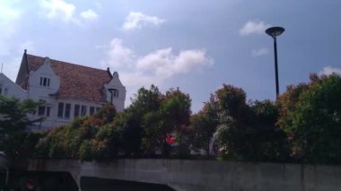 (Kota Tua, Cakarta / Endonezya Eski Şehir Turizmi eski Hollanda sömürge binalarıyla çevrili bir yerdir.)