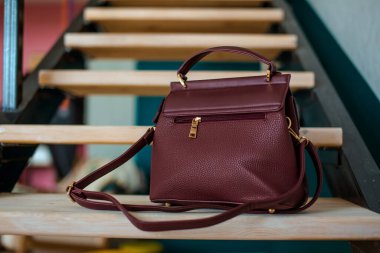 çantalar, çantalar, çeşitli tasarım çantaları, kadınlar için farklı tarzlar.