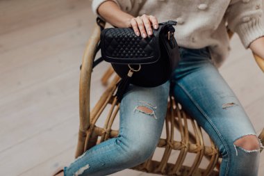 çantalar, çantalar, çeşitli tasarım çantaları, kadınlar için farklı tarzlar.