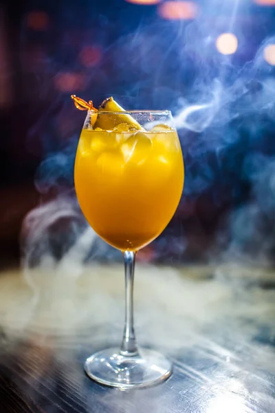 Bright Drinks Glass Backlight Smoke Cocktails Juices Different Colors — Stock Photo, Image