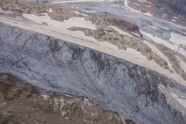 Hintertux Buzulu 'nun buz oluşumları, Smokin Vadisi