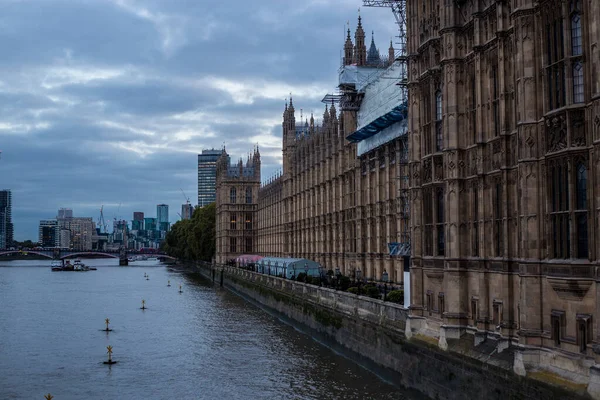 Widok Domy Parlamentu Tamizę Londyn — Zdjęcie stockowe