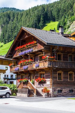 Lanersbach, Avusturya - 11 Ağustos 2019: Lanersbach, Tyrol, Avusturya