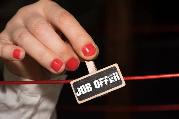 Gros Plan Offre Emploi Inscription Sur Carte Main Féminine — Photo