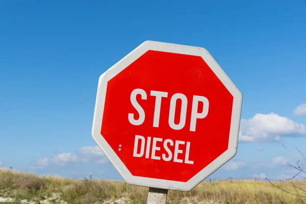 Una Señal Stop Palabra Diesel — Foto de Stock