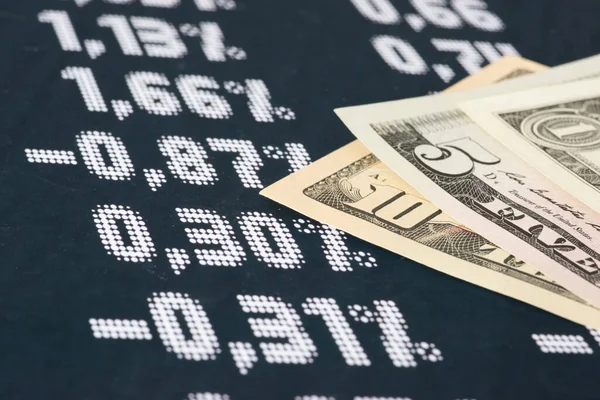 Amerika 'da dolar banknotları ve borsa