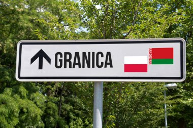 Polonya ve Belarus arasında bir kalkan ve sınır