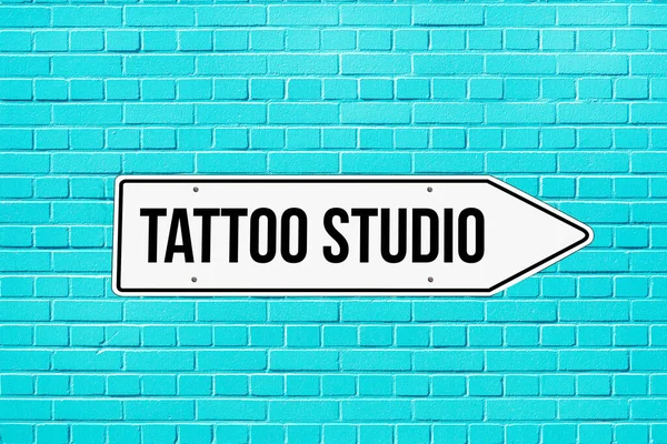Barevná Cihlová Stěna Odkaz Tetovací Studio — Stock fotografie