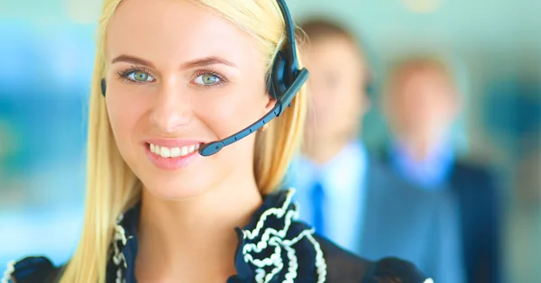 Retrato do operador de telefone de suporte com o fone de ouvido — Fotografia de Stock