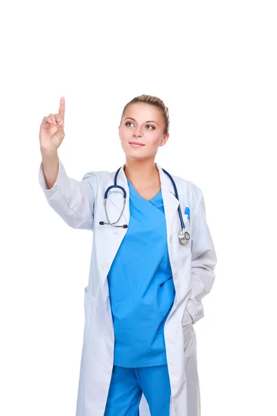 Retrato de uma médica apontando, close-up, isolado em fundo branco — Fotografia de Stock