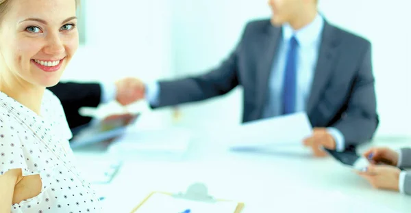 Business people shaking hands, finishing up a meeting — Stock Photo, Image