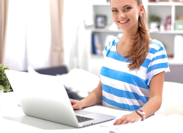 Woman with documents sitting on the desk — Stock Photo, Image