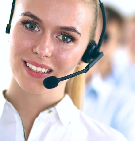 Atractivos jóvenes empresarios y colegas positivos en una oficina de call center — Foto de Stock