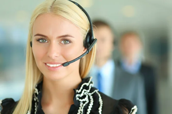 Portret van steun telefoon operator met de headset — Stockfoto