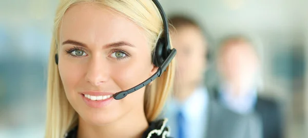 Retrato do operador de telefone de suporte com o fone de ouvido — Fotografia de Stock