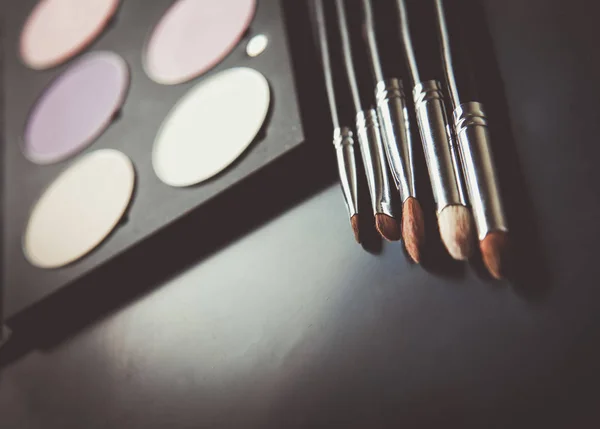 Maquillaje sombras coloridas como fondo de moda —  Fotos de Stock