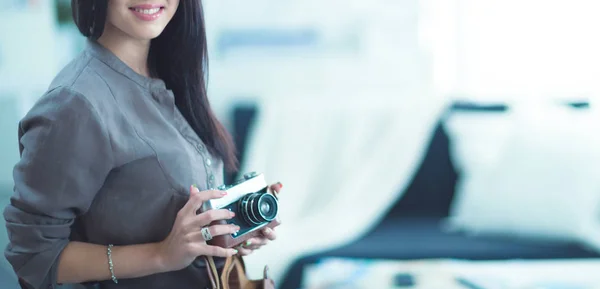 A nő egy proffessional fotós kamerával — Stock Fotó